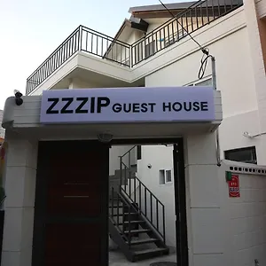Zzzip In Hongdae Hostel Seoul